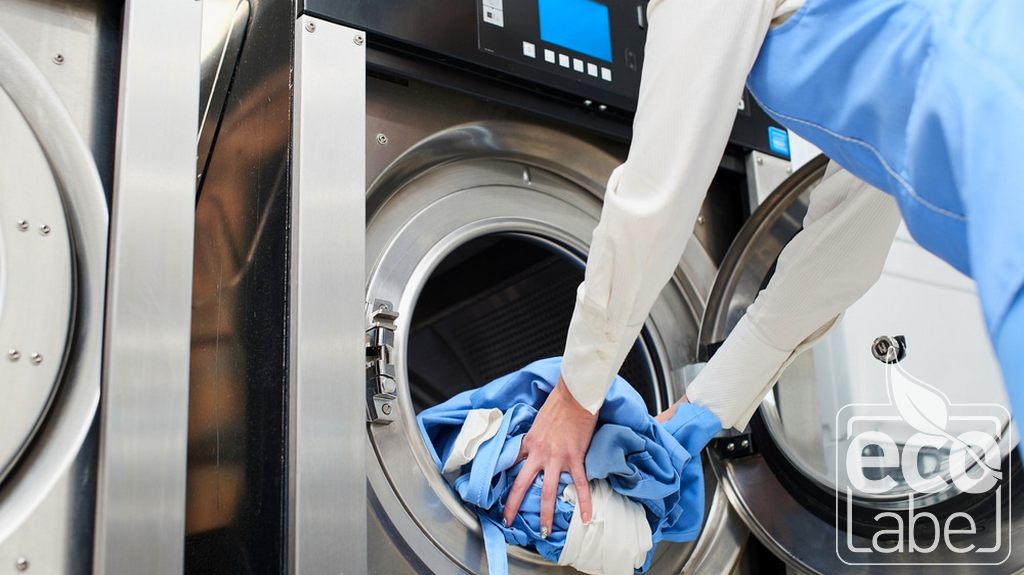 ECO LABEL Criteria for Industrial and Institutional Laundry Detergents